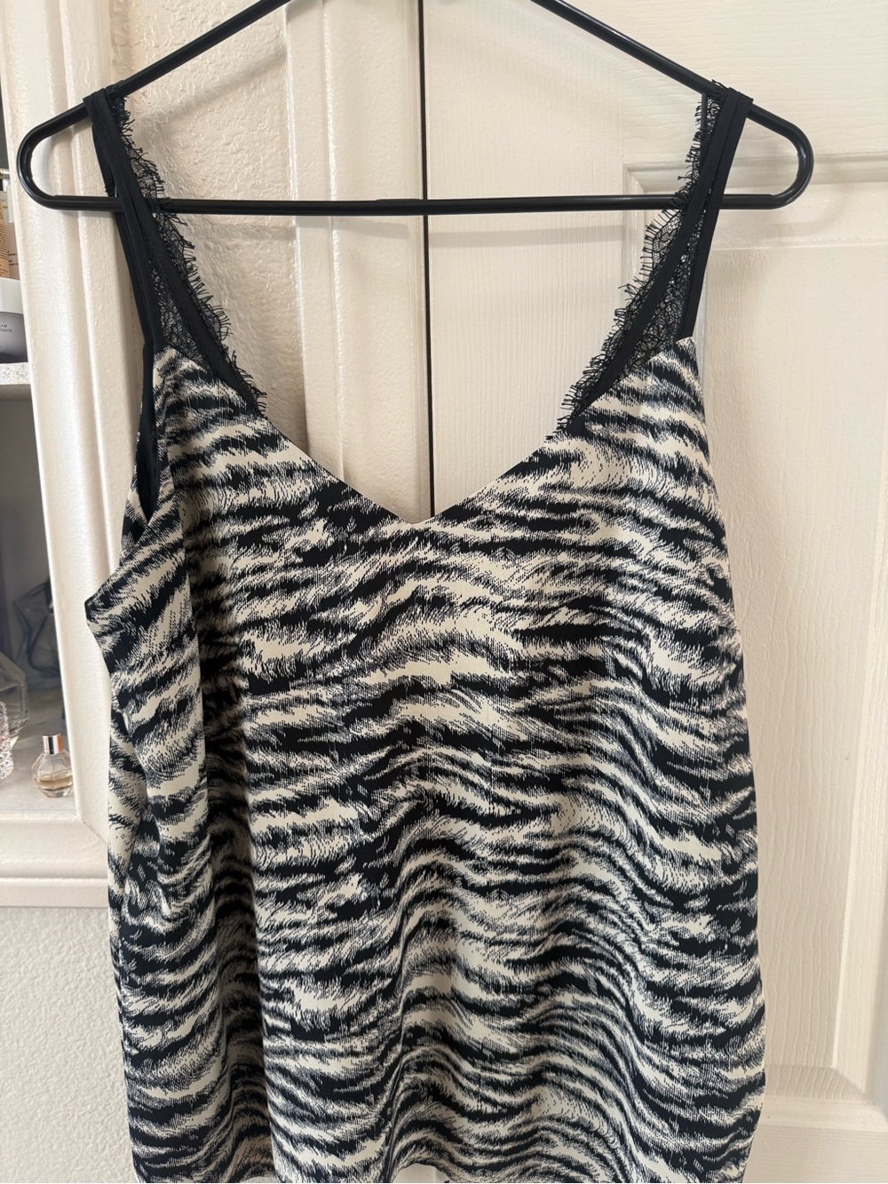 Express zebra tank top
